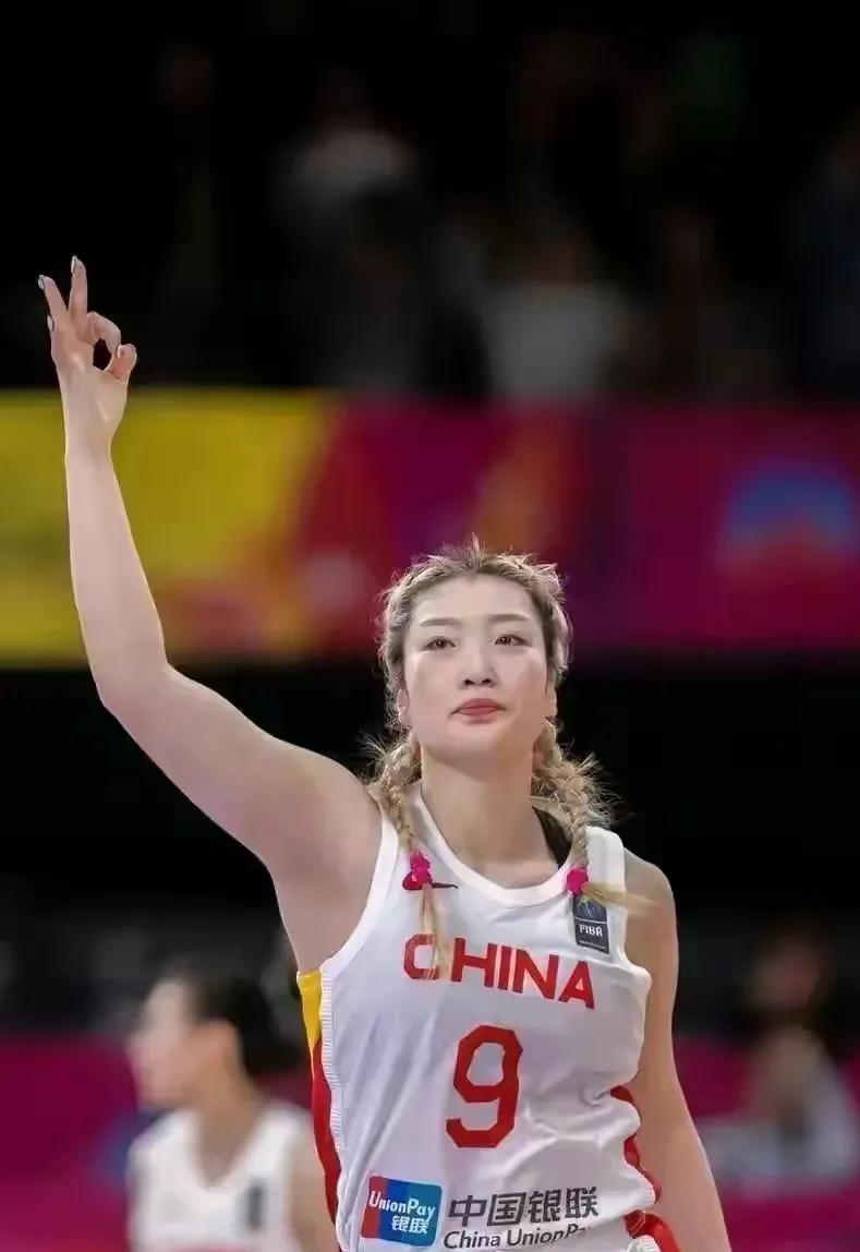 李梦完美替身已找到？拥有李梦的进攻和张茹的防守！猜猜她是谁？大运会上张梓涵打得真