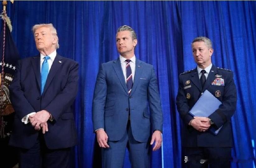 美国总统唐纳德 · 特朗普召开新闻发布会，解释美国为救出委内瑞拉总统尼古拉斯 ·