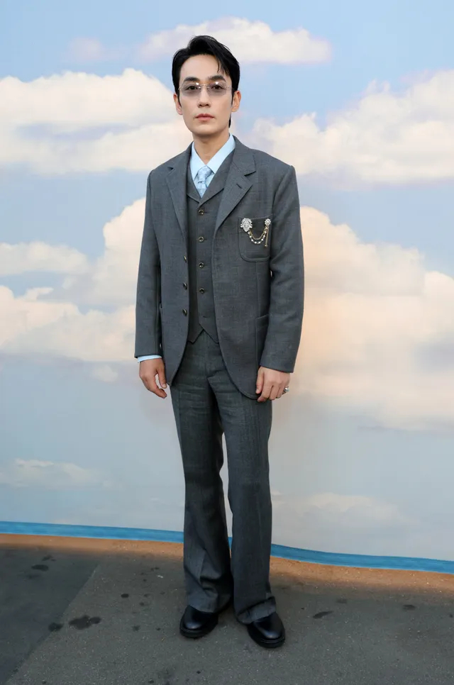 朱一龙 × VOGUE WORLD 2025：Hollywood龙哥今日身穿 L