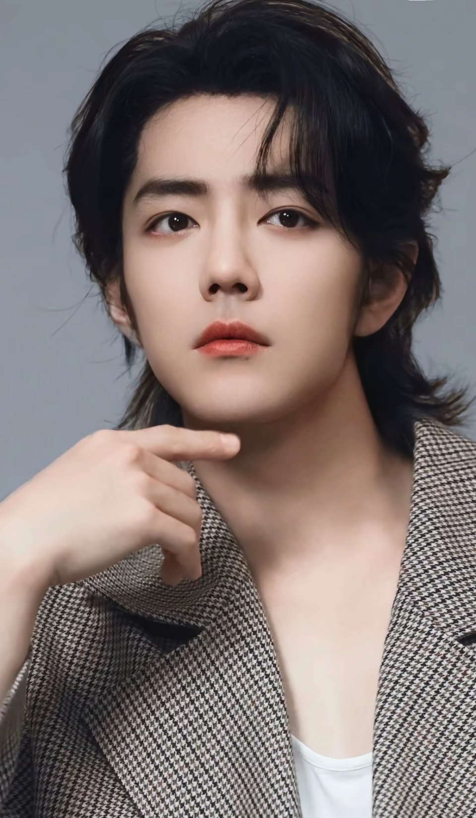 肖战日常见肖战肖战梦中的那片海 “你的身影落在了青春的回忆，充满了美好”  𝒴