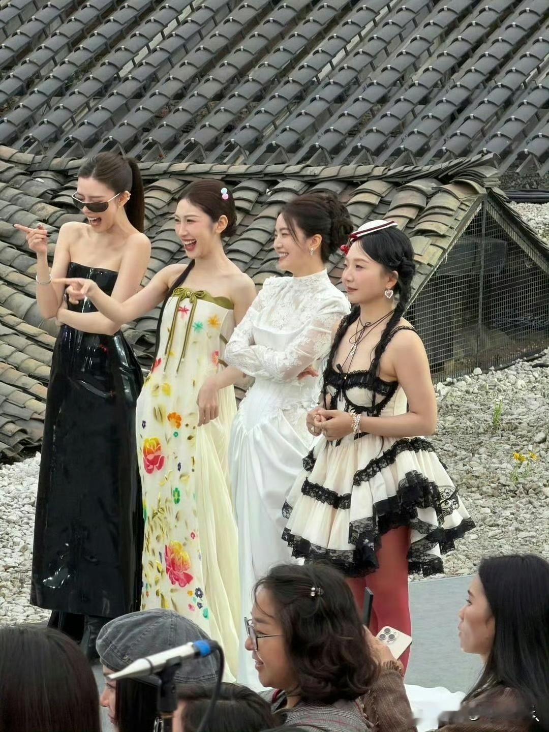 果然女明星就没有难看的，生图都这么亮眼