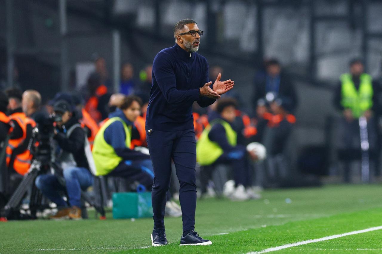 马赛主帅：已经很久没有零封对手了，这对球队付出的努力是件好事马赛客场1-0战胜图