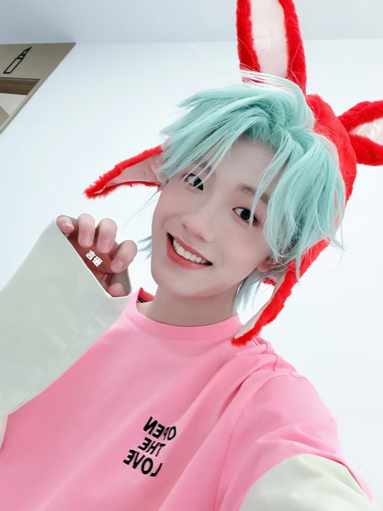 苏新皓大年初一Staywithyou 这英文是我想的意思吧 苏新皓 怎么这么会啊