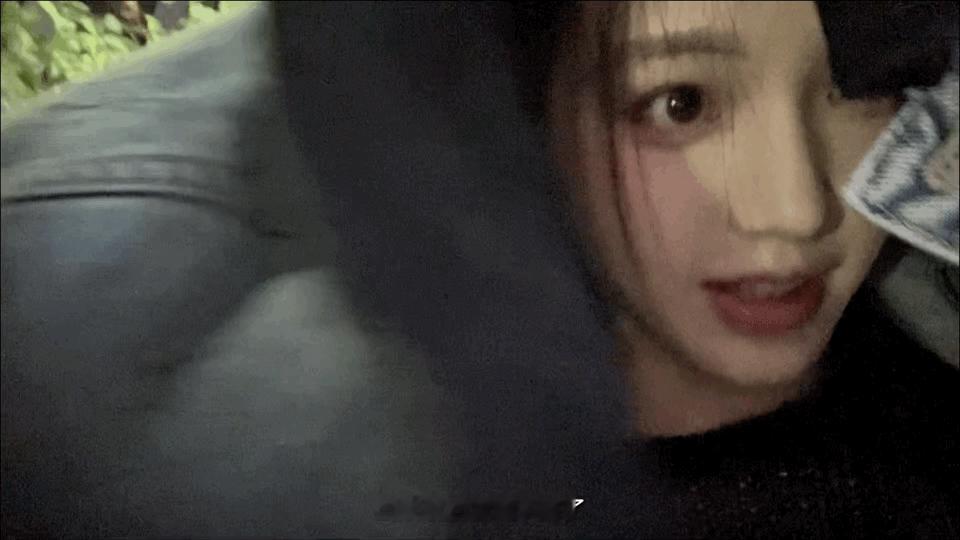 沈羽洁怼脸三分钟含金量   宝打耳洞像玩一样轻松，完全没被疼痛影响，真的强！记得