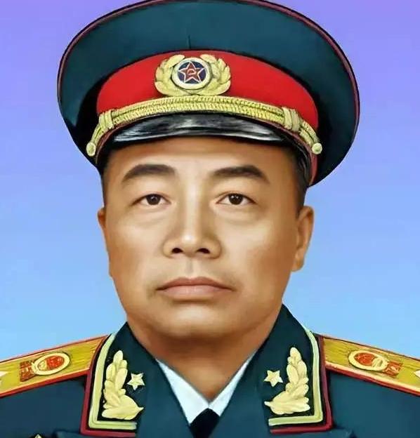 1947年，在陇东战役中，西北野战军一举全歼守敌，生擒了马家军上校团长马奠邦，马