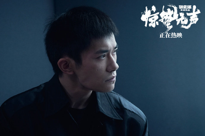 易烊千玺还是喜欢捣鼓泥易烊千玺主业演员副业制窑 谁还没发现易烊千玺对泥石头执念？