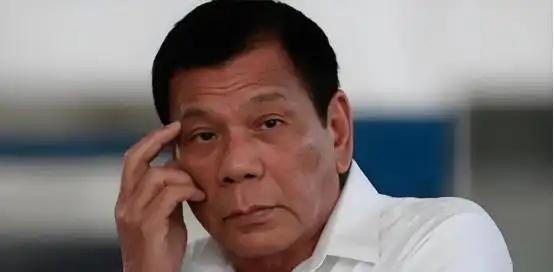 据说菲律宾人对杜特尔特最大的抱怨是，杜特尔特对华这么友好，中国都迟迟不肯开放让菲