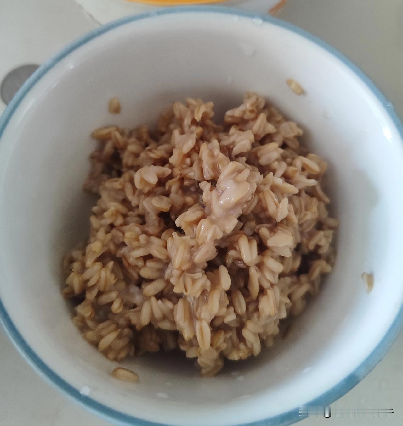 今天吃到了家乡的甜醅，甜甜糯糯的，还是小时候的味道😋
现在的网购真的好方便呀，