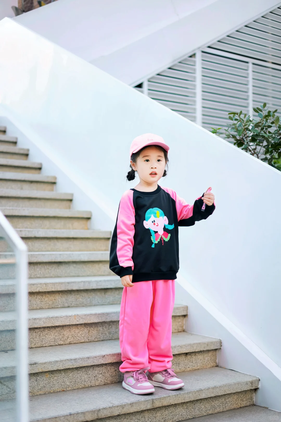 秋季幼儿园穿搭～阔爱童趣的卫衣套装