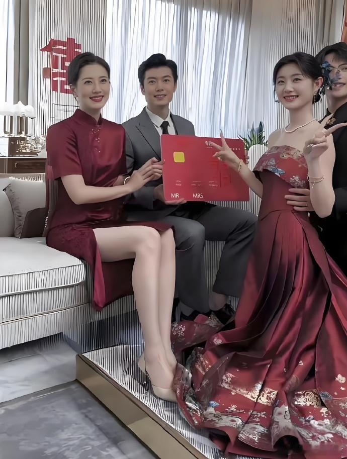 婚礼现场，比儿媳还有排面的婆婆 