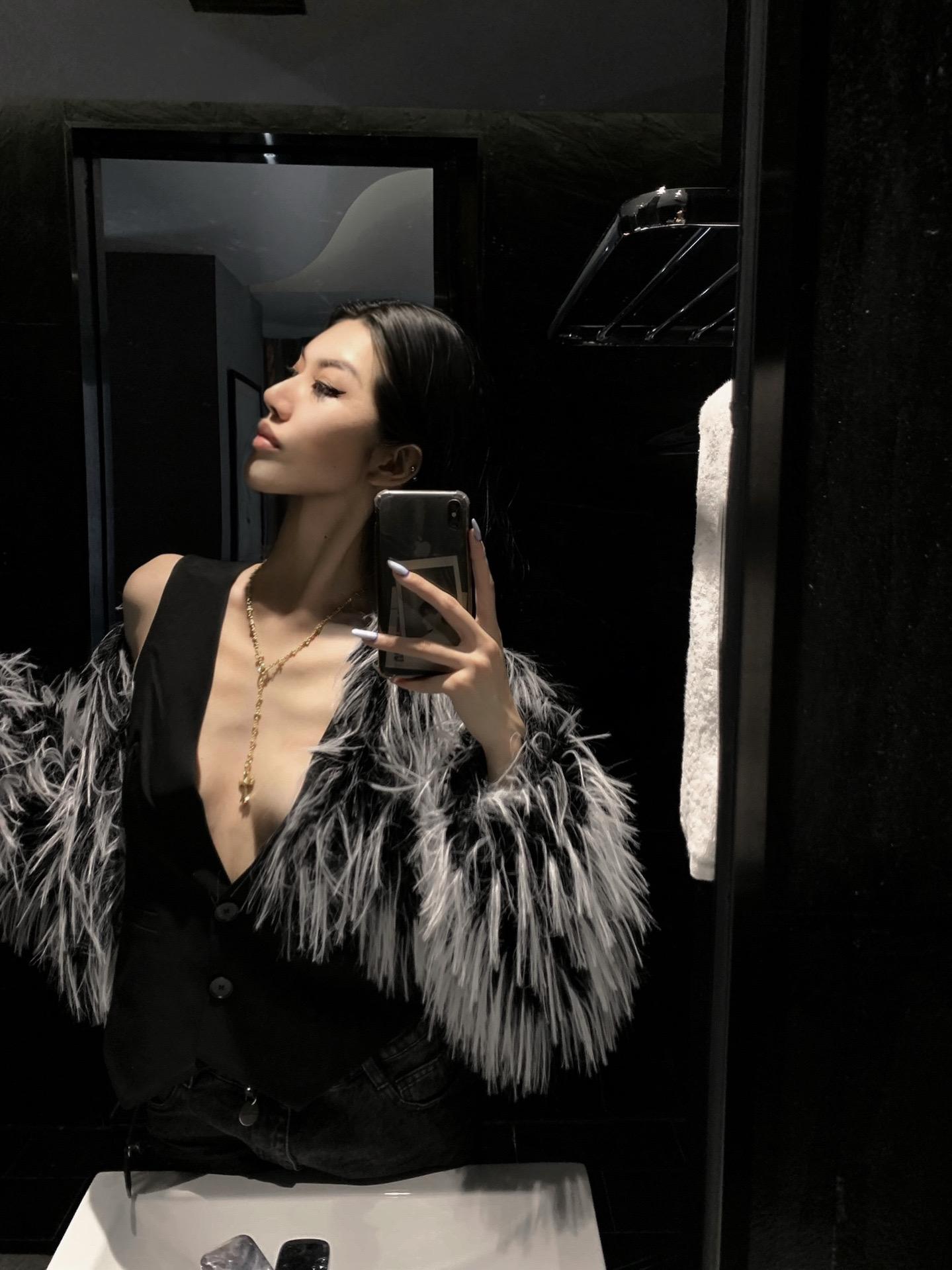 疯癫恶毒富家女配