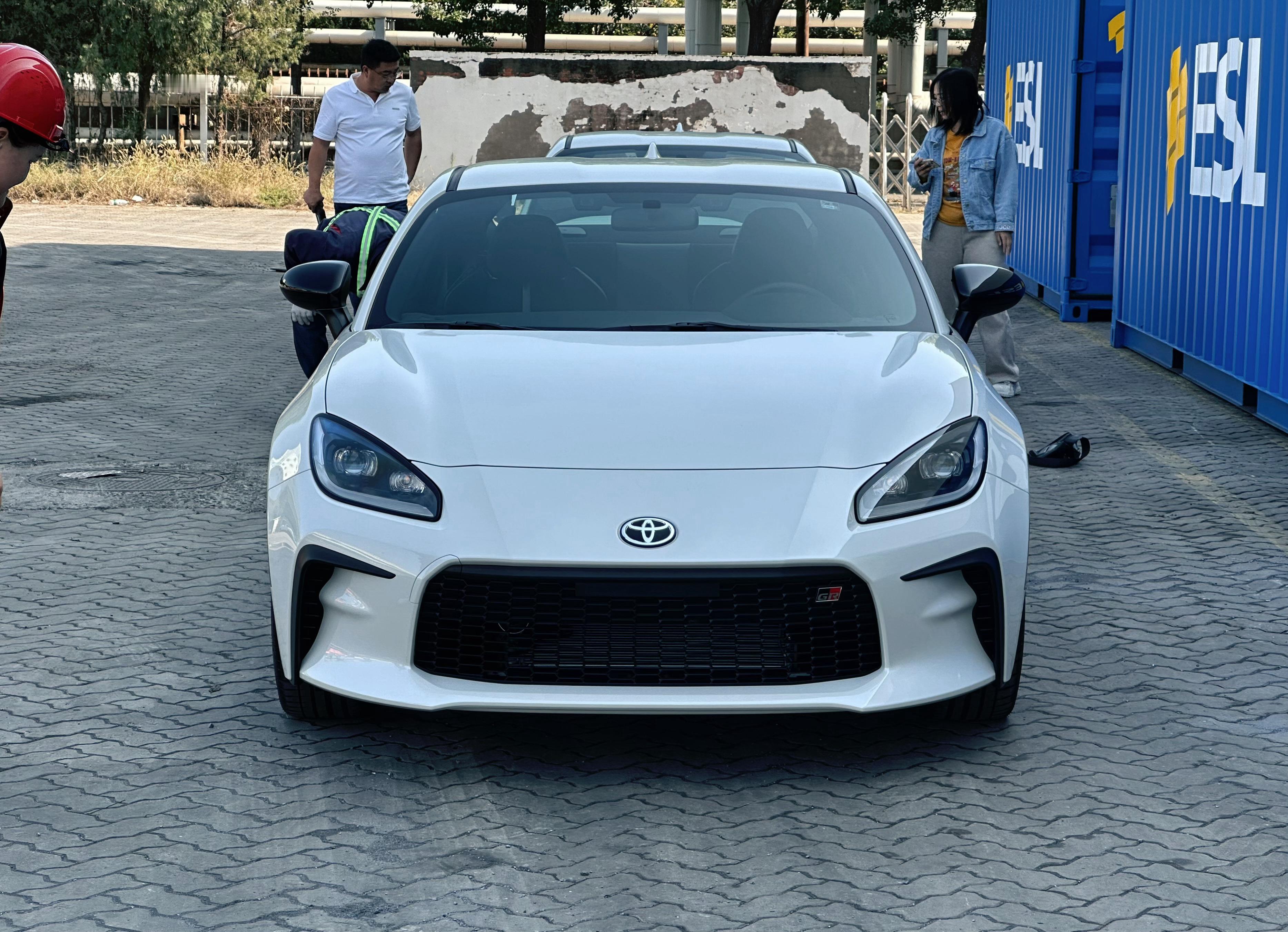 GR 86 新车  2025款平行进口 无GPF拆箱完成 ​​​