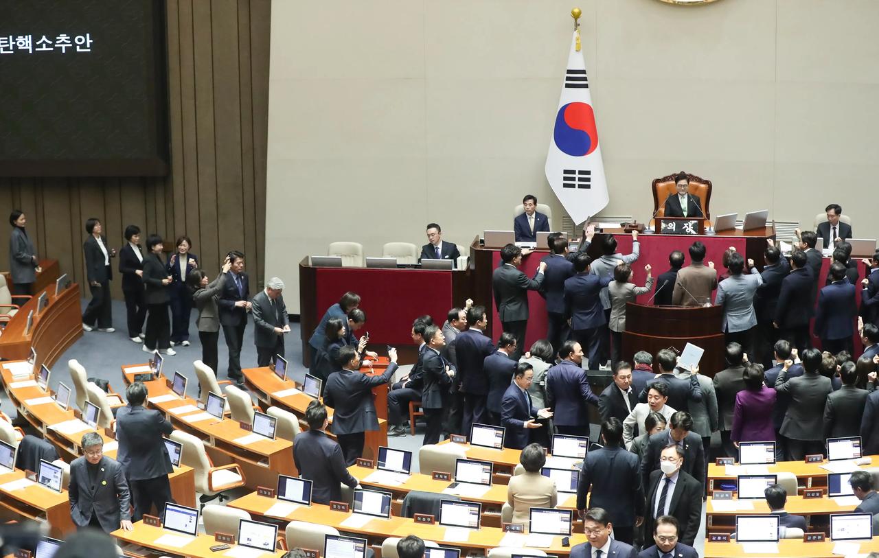 韩国为何反华？韩国教授一针见血地指出了根源所在，他表示：以前我们认为美国能够制住