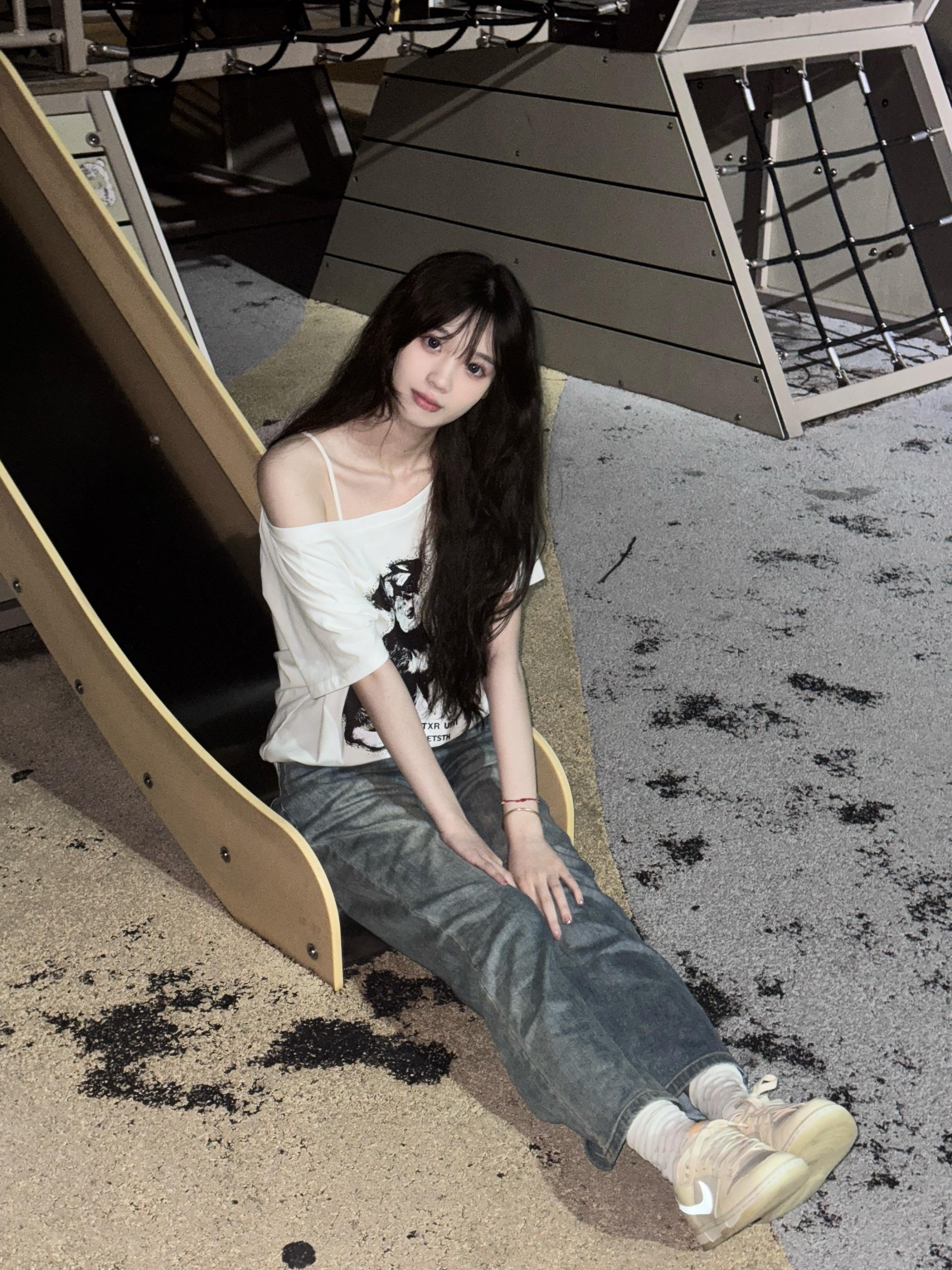 山林从不向四季起誓 枯萎随缘