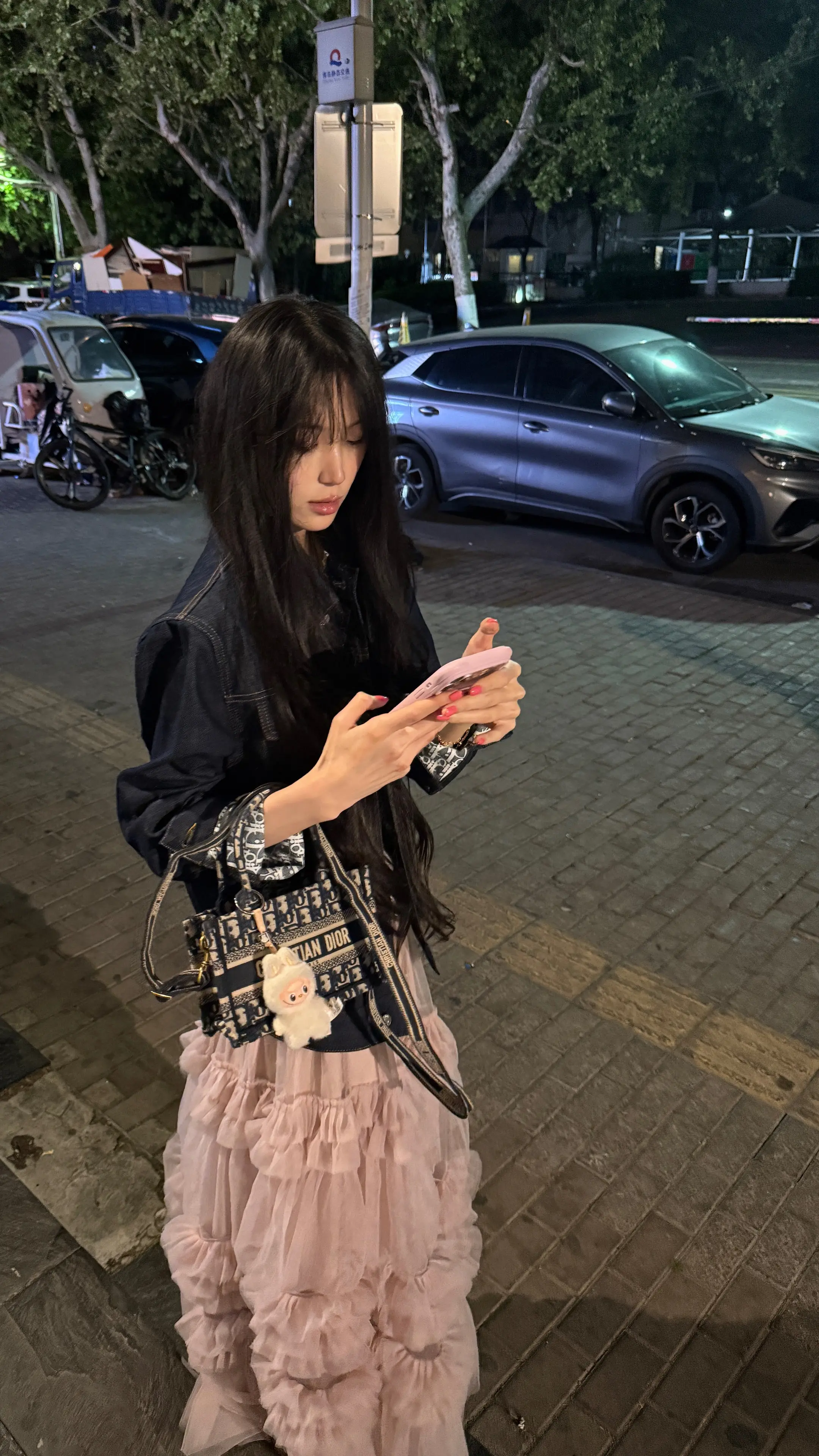 总想做点什么 让你舍不得离开我 后来才发现 其实是我舍不得你 所以才想做点什么