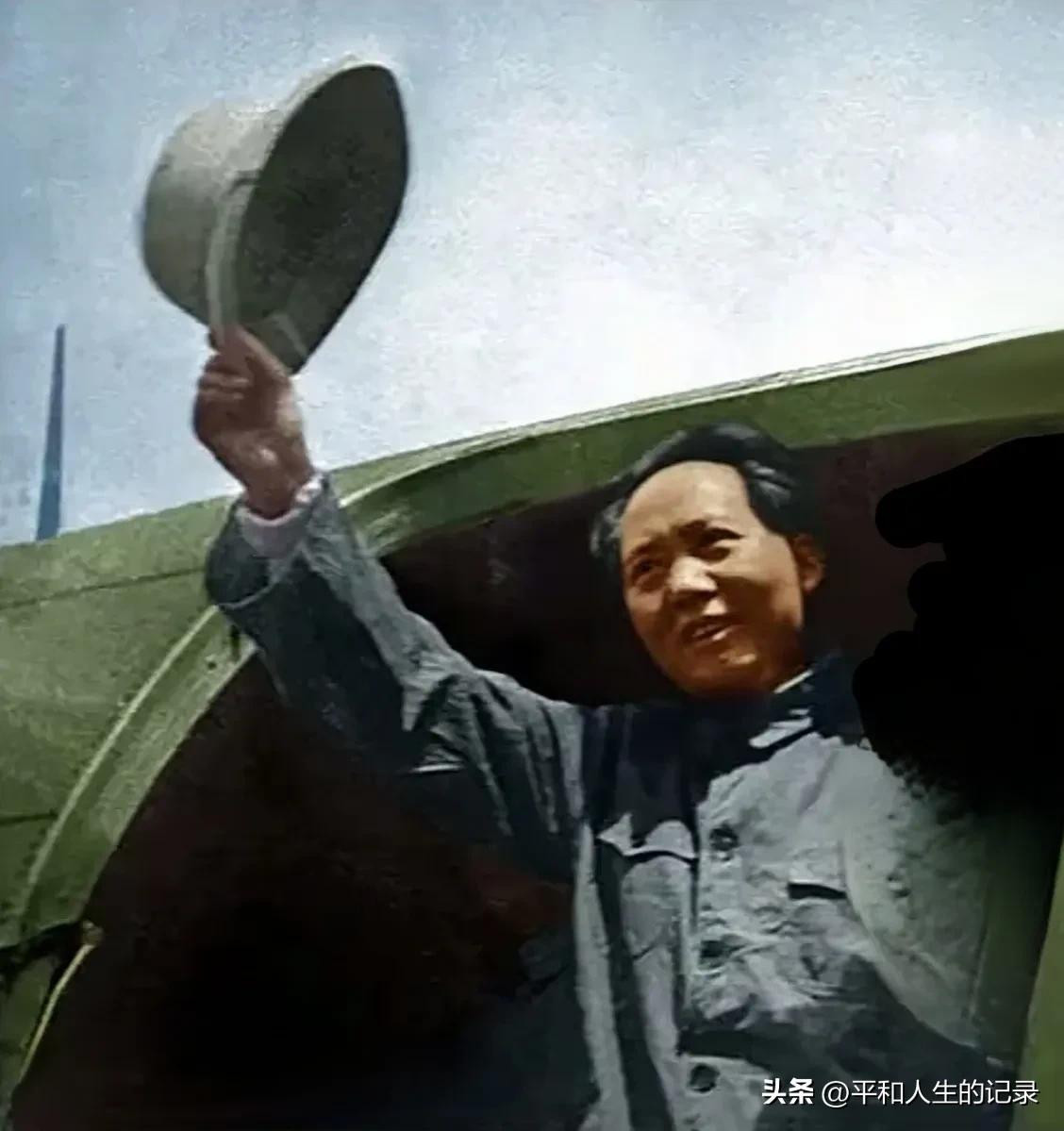 中国出了个毛泽东！让中国人民扬眉吐气[赞][赞][赞][赞][赞]向伟大的毛泽东