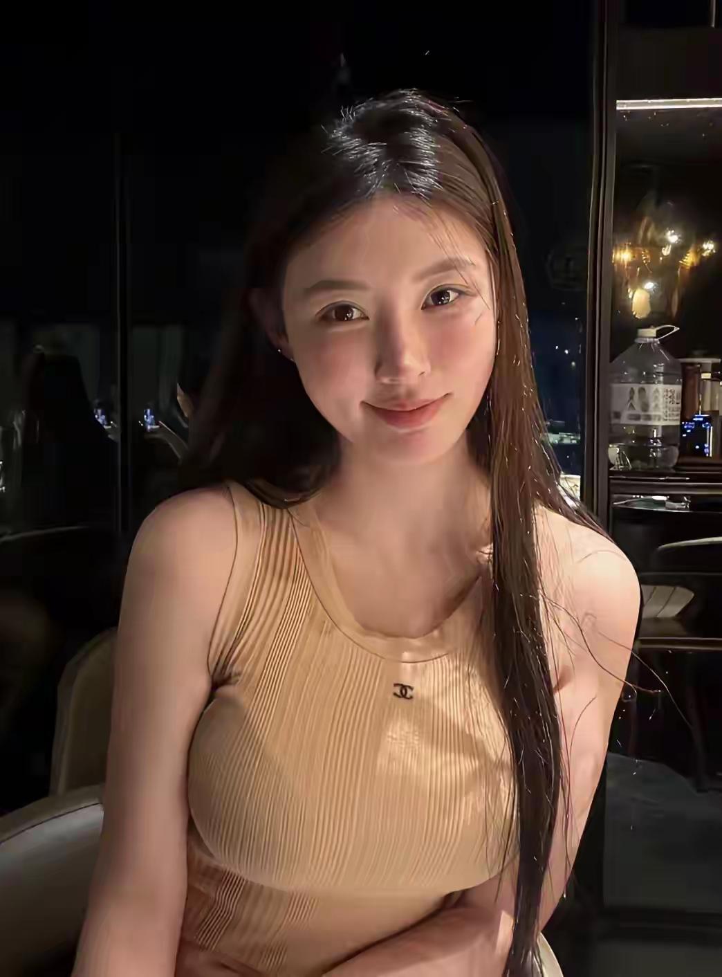 男人最让女人失望的，就是只图一时之欢。就像女人最让男人失望的，就是只看重他有没有