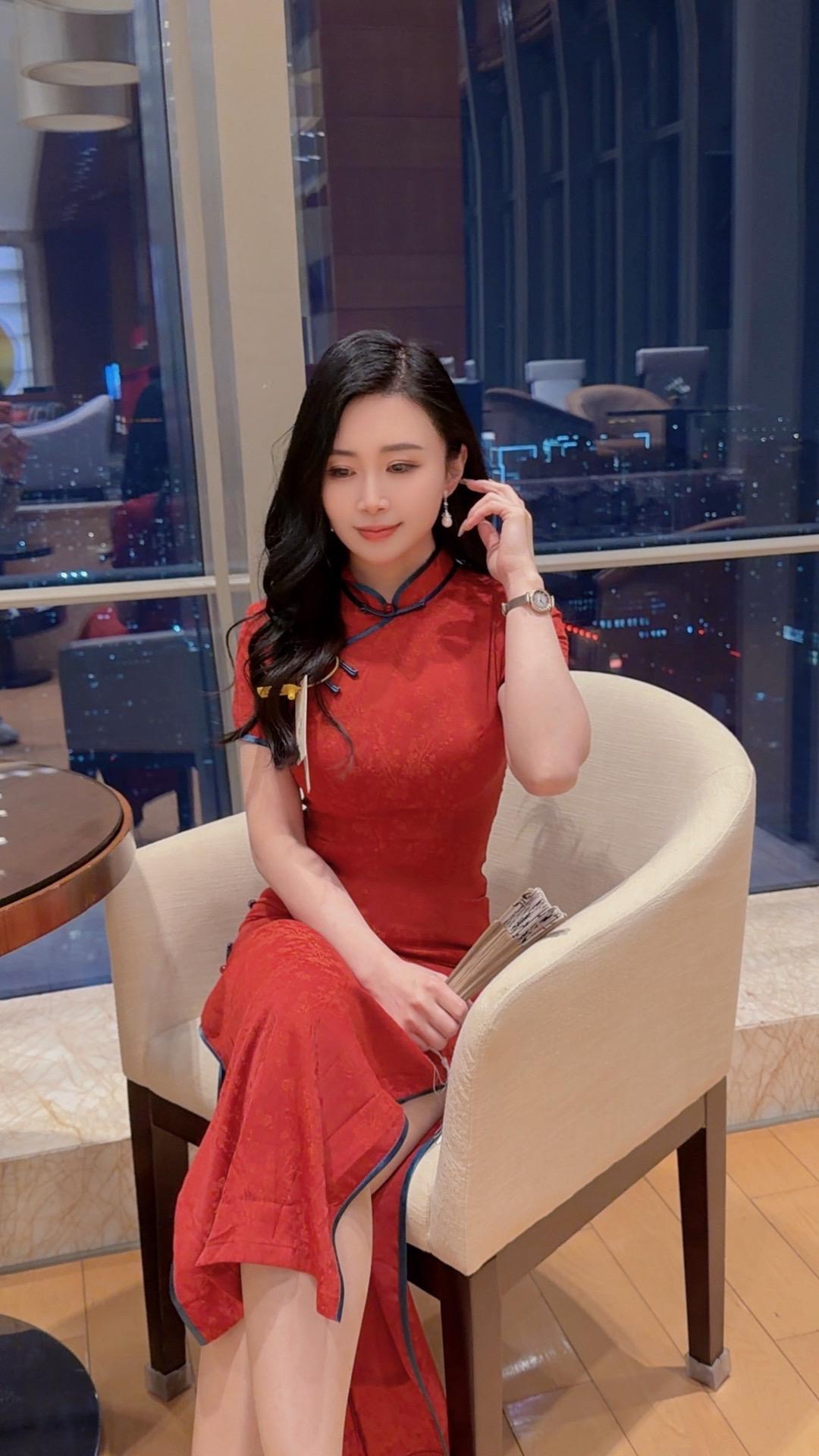 御姐穿搭新年快乐 旗袍