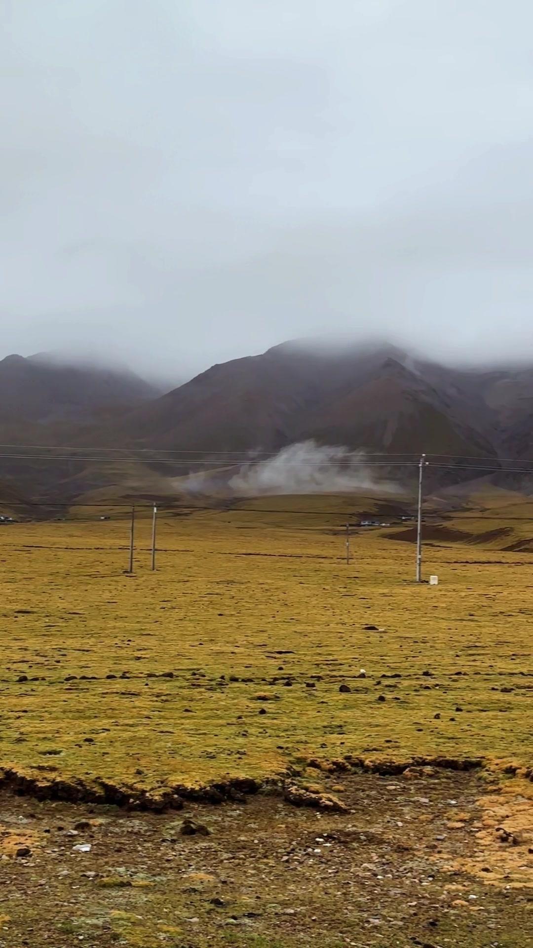 跟着白菊打卡祖国大好河山是什么体验？


打卡山河美景：从壮丽的雪山到辽阔的草原