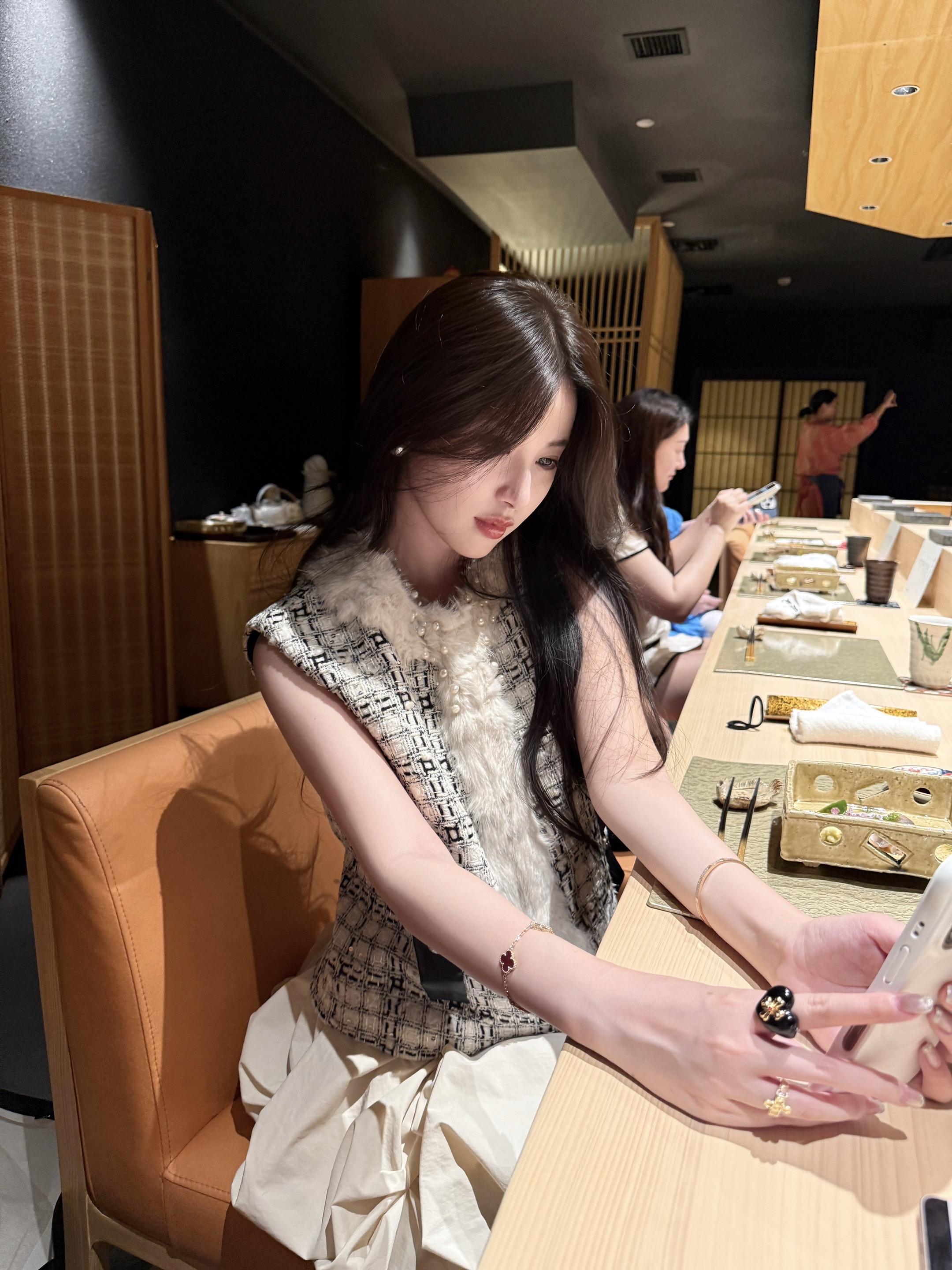 想吃甜点 想看电影 想在你身边