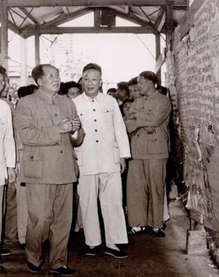 一张珍贵的历史照片，难忘的历史记忆，怀念伟大领袖毛主席。#历史老照片分享# ，#