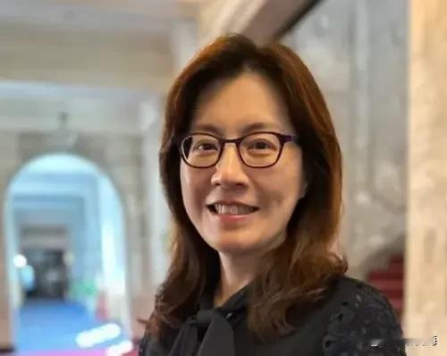 台检察官陈舒怡被我方列为“台独打手帮凶” 律师黄帝颖叫嚣用这两手段反制！

20