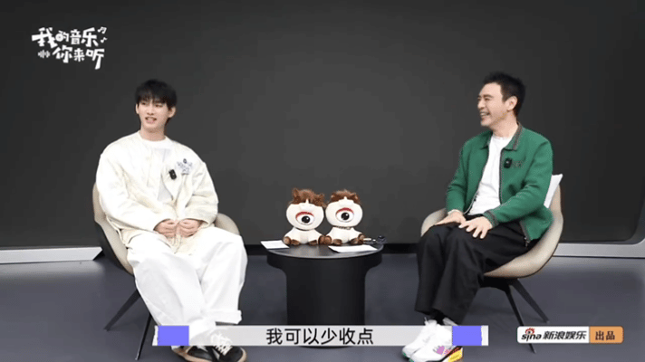73岁钟镇涛对话28岁姚琛最爱看娱乐圈前后辈同框互动啦～ 姚琛踏实低调，为了演好