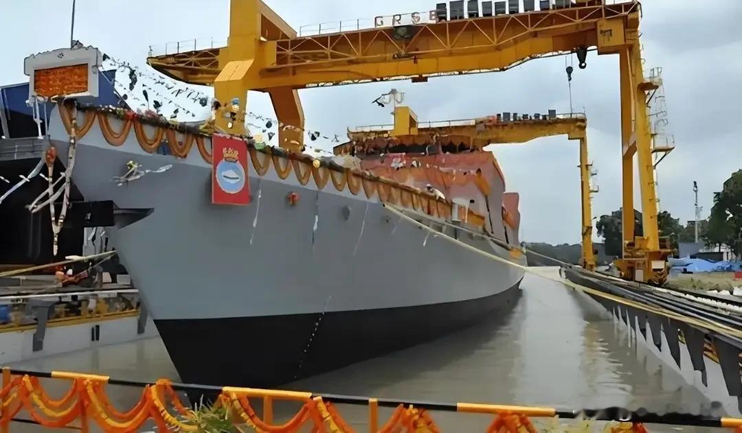 照搬中国海军下饺子模式！印度计划每六周造一艘军舰，2035年凑齐200艘舰艇。