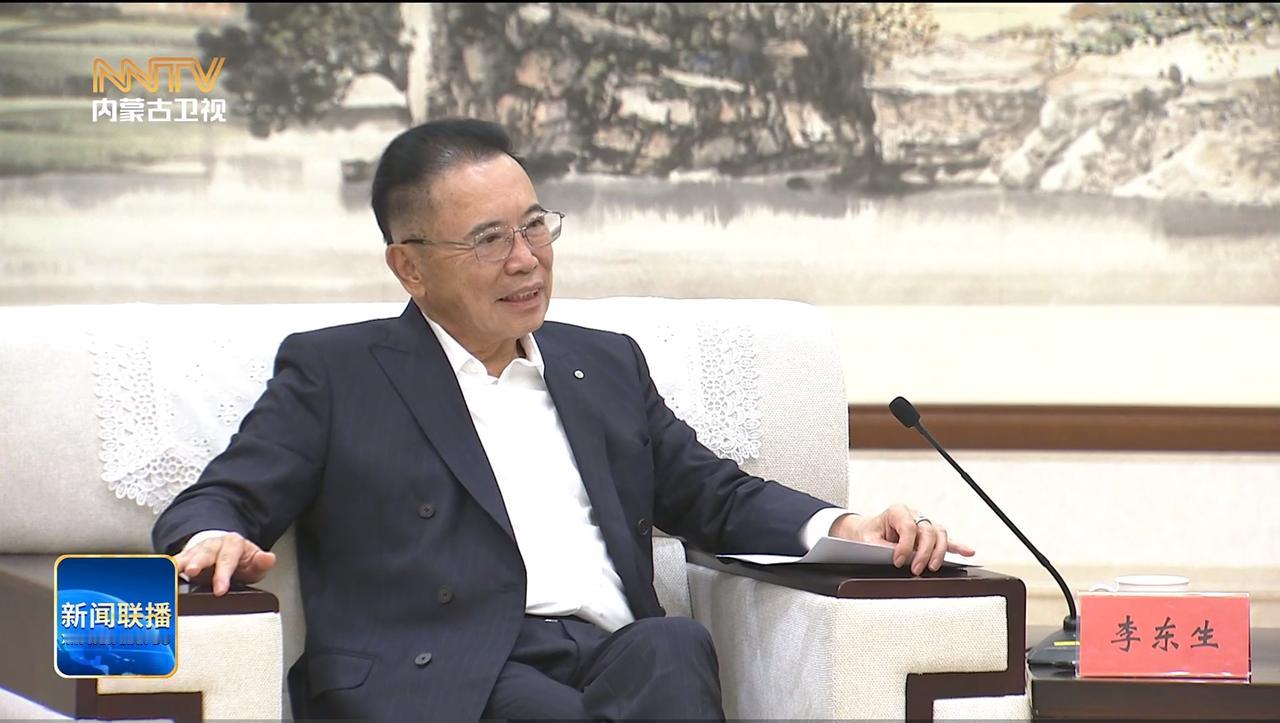 4月10日，TCL科技集团创始人、董事长李东生一行，在内蒙古。

李东生表示，T