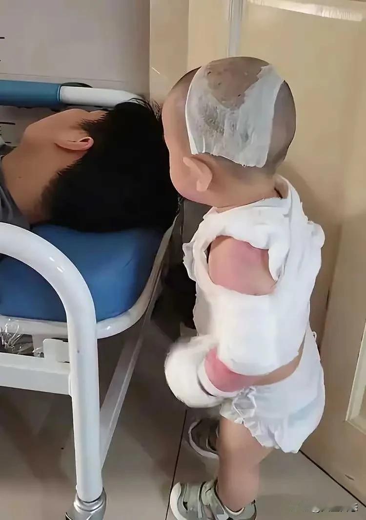 心凉了！以后孩子坚决不让婆婆带！

如果不是视频为证，我是万万不敢相信：孩子被摔