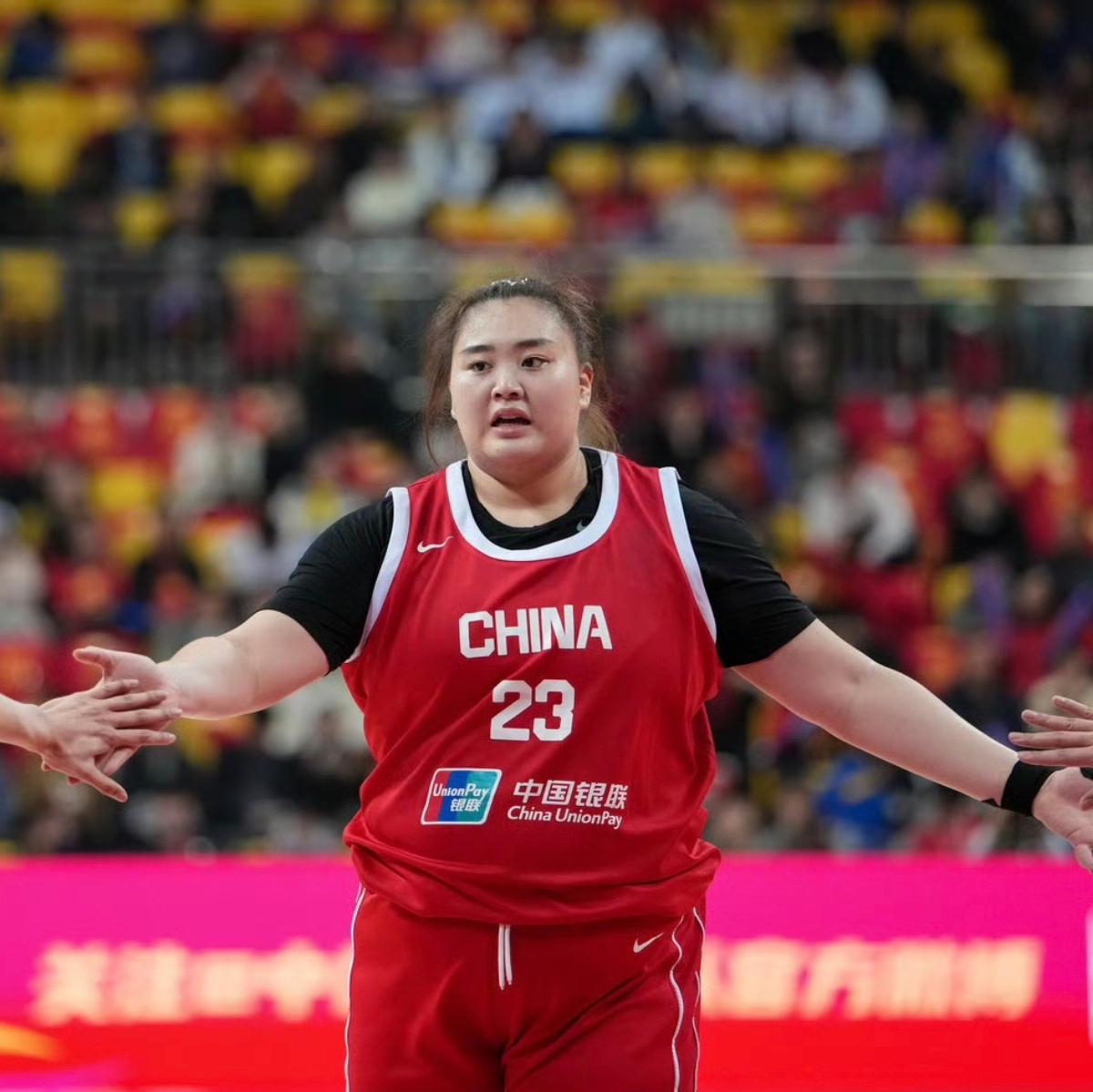 刘禹彤连续两场比赛打出高质量，高水平

3月4日，中国女篮加时赛74-69险胜巴