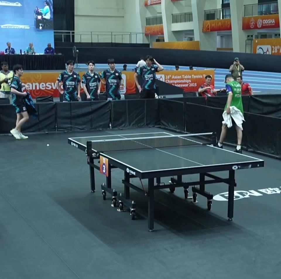 隔壁安子被追三输了  吴尚垠头发快薅没了 ​​​