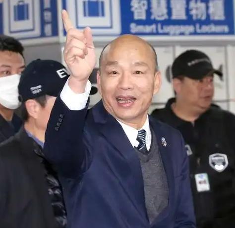 韩国瑜正式宣布，

6月15日，台湾地区立法机构负责人韩国瑜正式宣布：将于星期天
