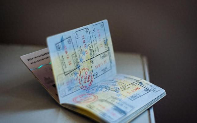 400万滑到不足50万，欧盟还嫌不够，11国联名递信要把口子彻底掐死。
 
6月