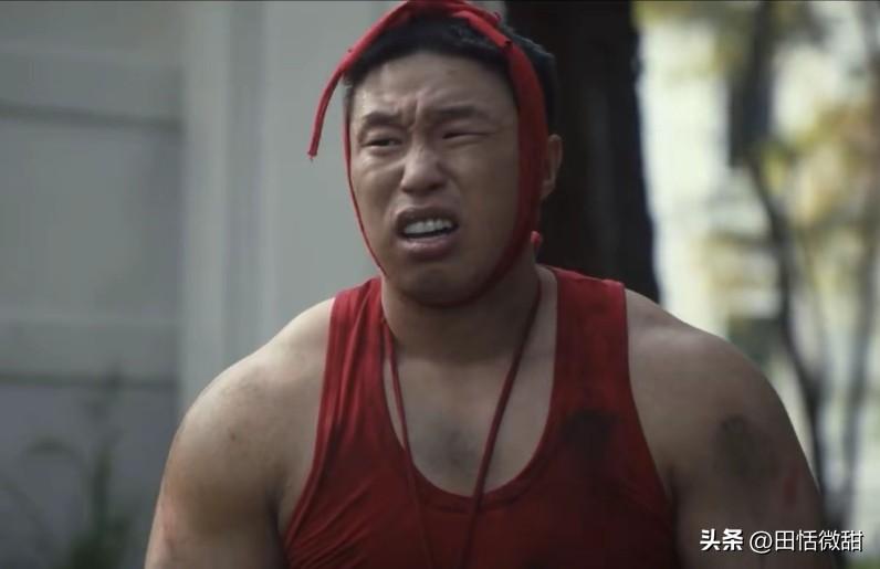看完《低智商犯罪》我悟了：原来德云社只有老郭不会演戏啊。

烧饼是本色出演，那种
