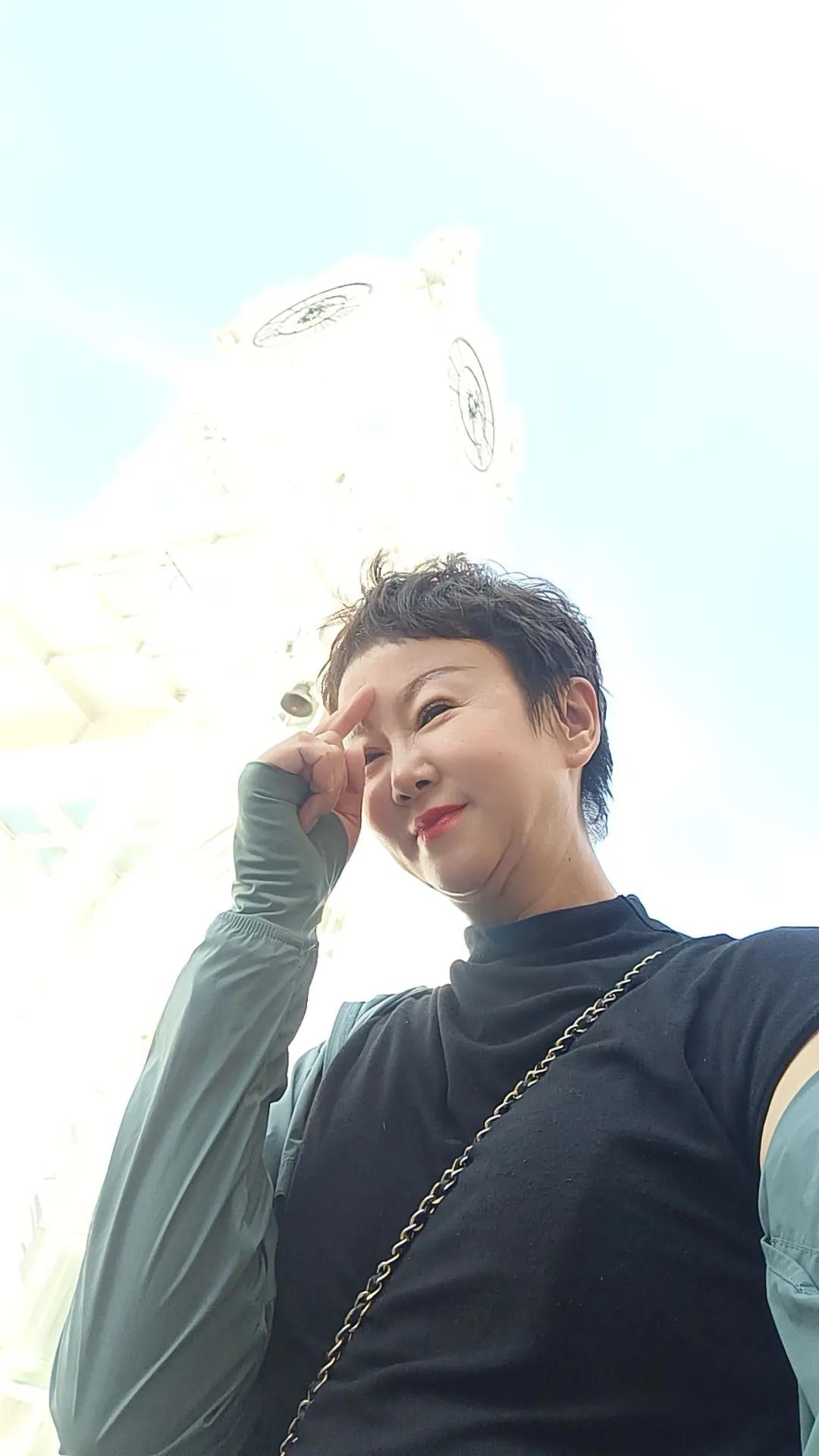 发一张你相册里最漂亮的照片