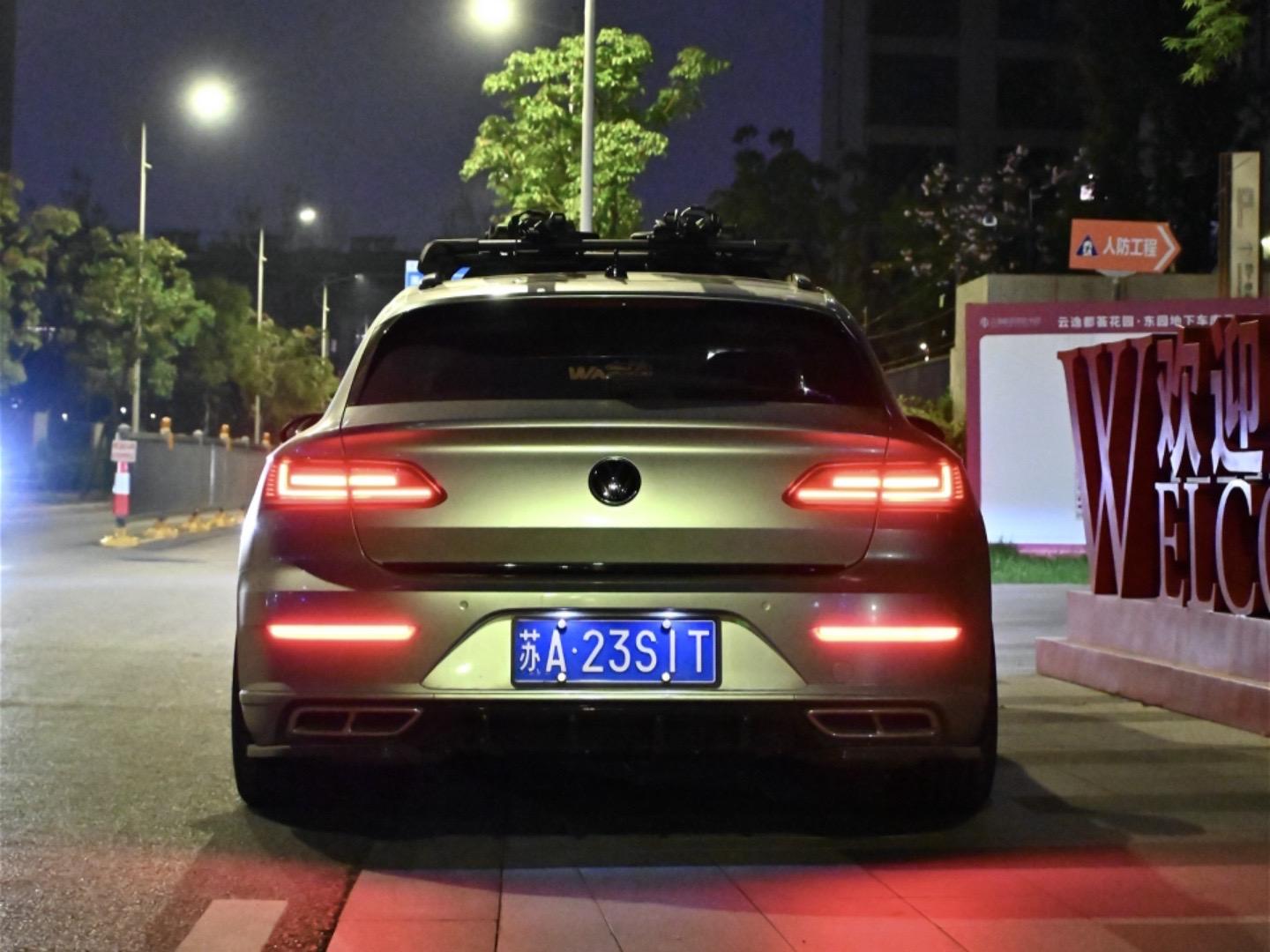 人生的第一台相机，以后可以瞎拍拍啦。