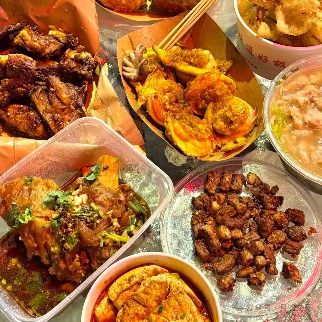 ✌︎𝙤𝙤𝙤𝙤𝙤𝙔𝙚 .ᐟ.ᐟ饭后走一走 夜市又吃九十九 