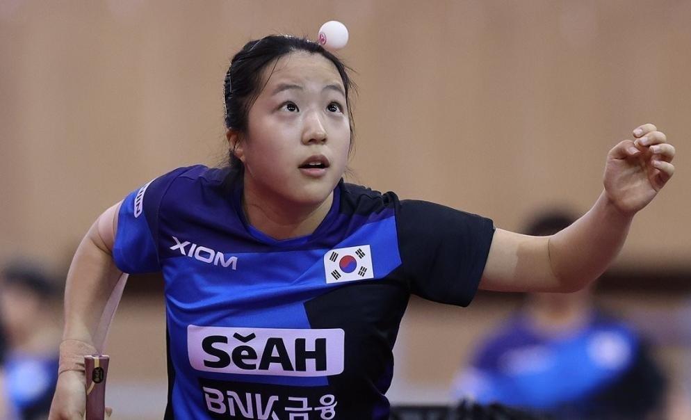 【世乒赛韩国女团5人组，从形象气质上看还得是柳是宇第一】在2026伦敦世乒赛韩国
