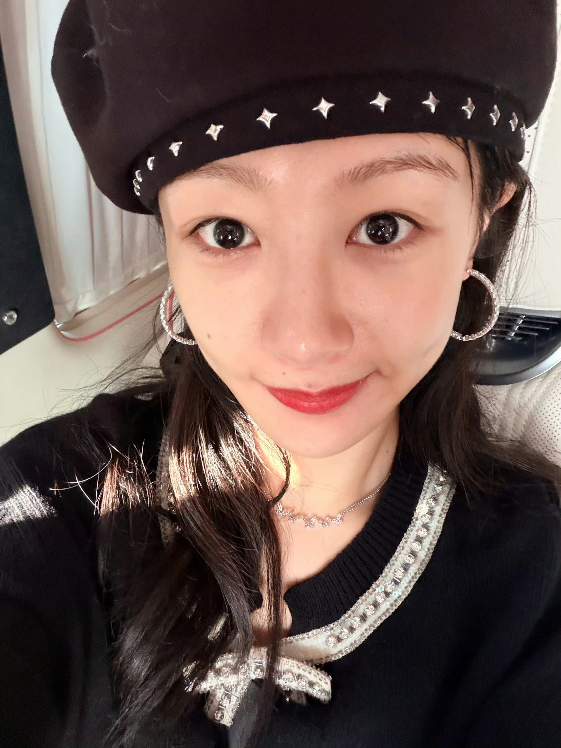 杨紫素颜营业，这造型让人眼前一亮，好靓的爱豆风来浅评下 