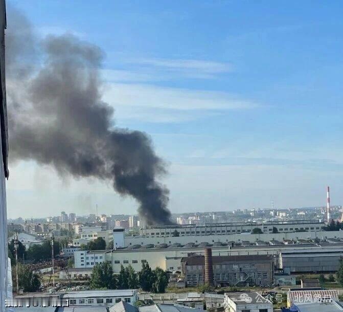 俄罗斯腹地一重要兵工厂遭导弹袭击！7月24日清晨，乌克兰使用FP-5“火烈鸟”巡
