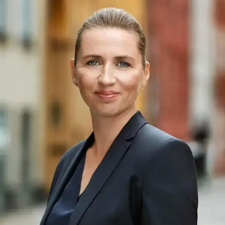 太硬气了！特朗普做梦都不会想到，丹麦女首相已经给丹麦士兵下达了命令，如果美军靠近