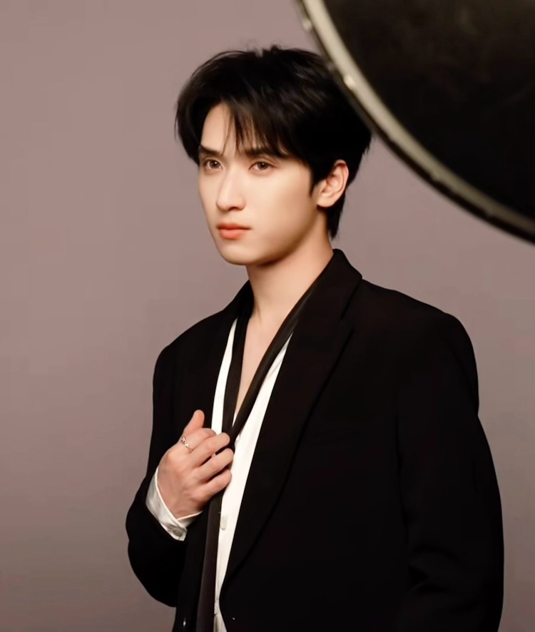 扯领带…完全going来的