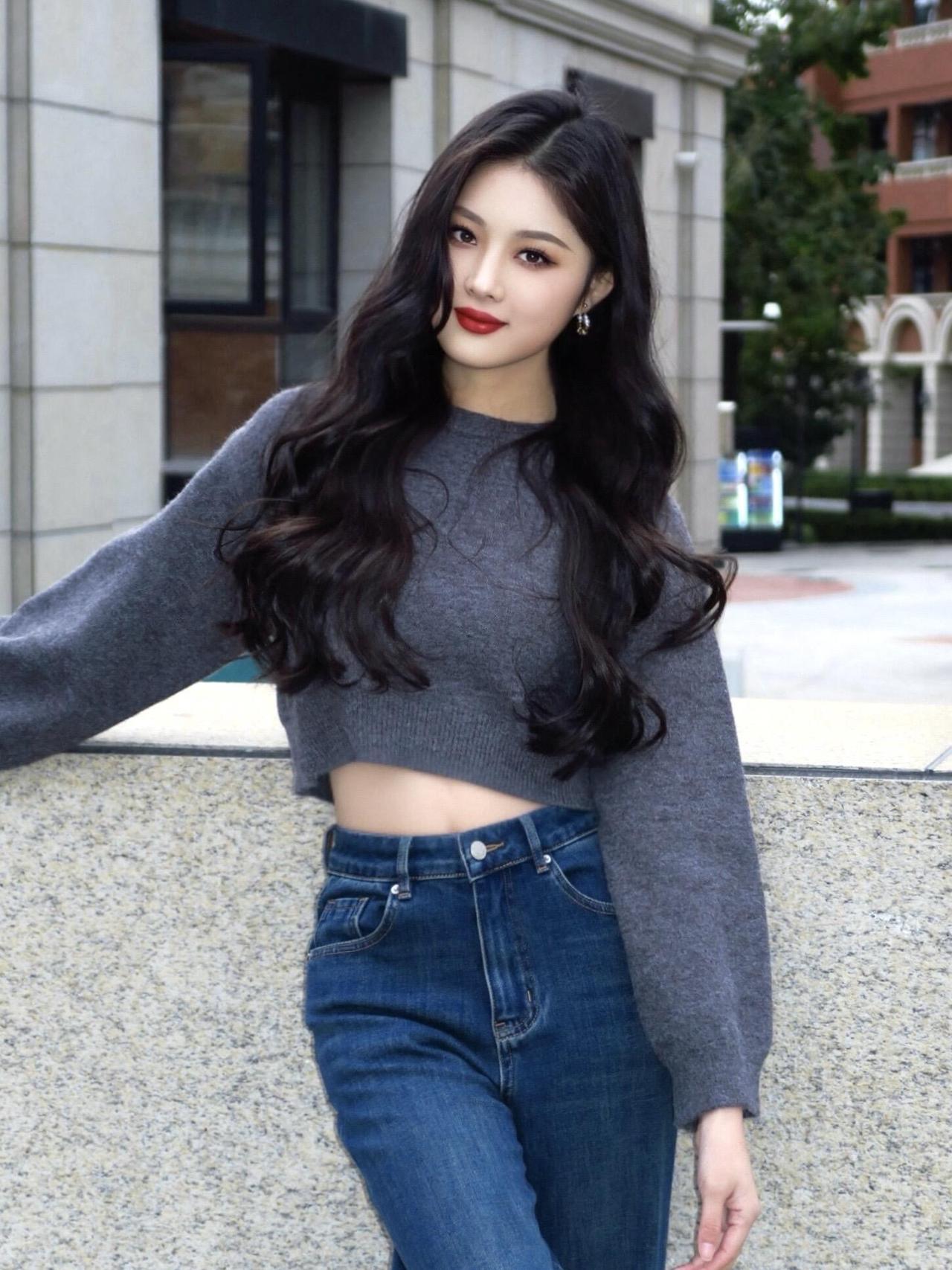 红唇💋+大波浪🌊=秒杀斩男红唇美人照 红唇佳人 大波浪 大红唇 氛围感 风情