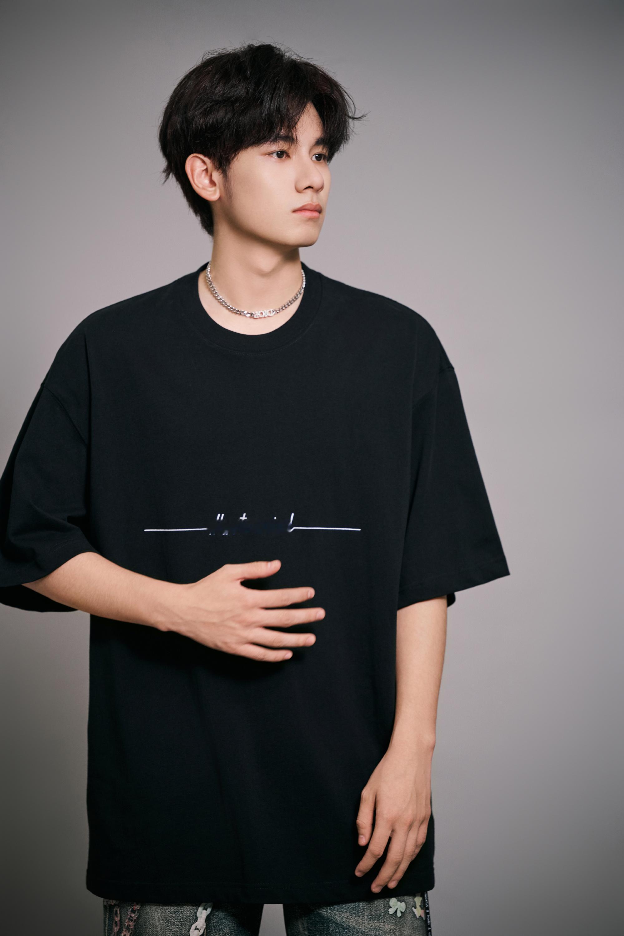 胡先煦红包每天5个1666.66元，谐音“一路顺”，五天累计近四万——这组数字背