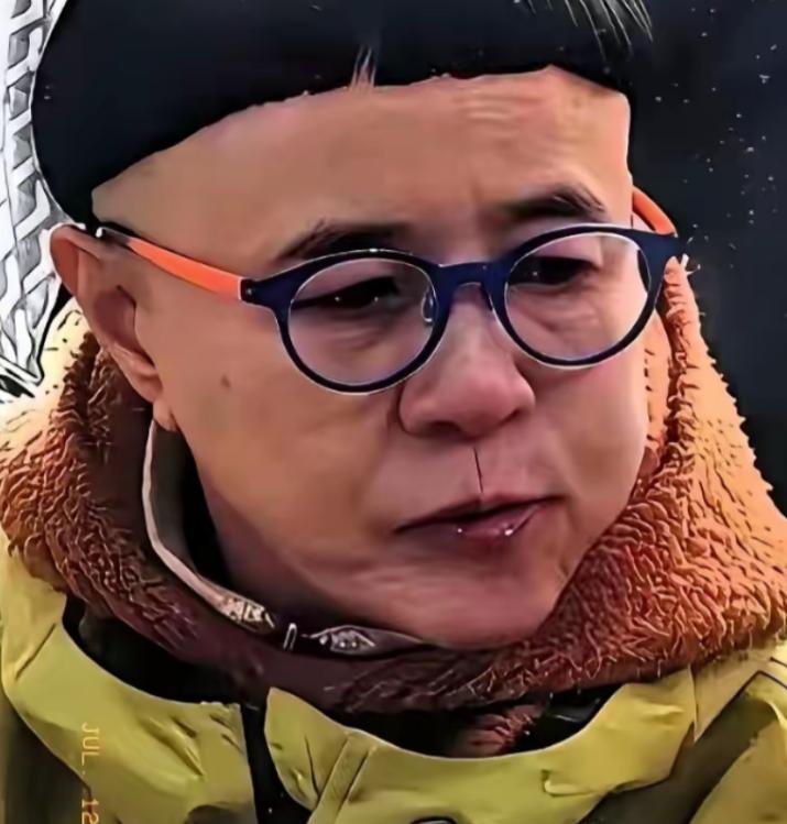 快60岁的刘纯燕，也就是大家熟悉的金龟子，每个月拿着8900的退休金，每隔20天