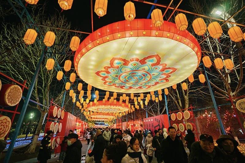 【走不完的世界，看不完的风景；最治愈人心的便是这世间的风景，人间烟火气，最抚凡人