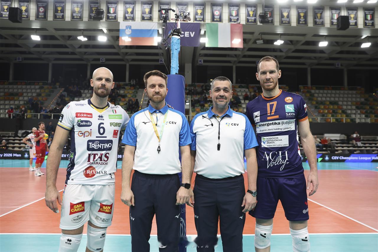 【2026男排欧冠 小组赛：特伦蒂诺3-0卢布尔雅那】北京时间12日凌晨，正赛小