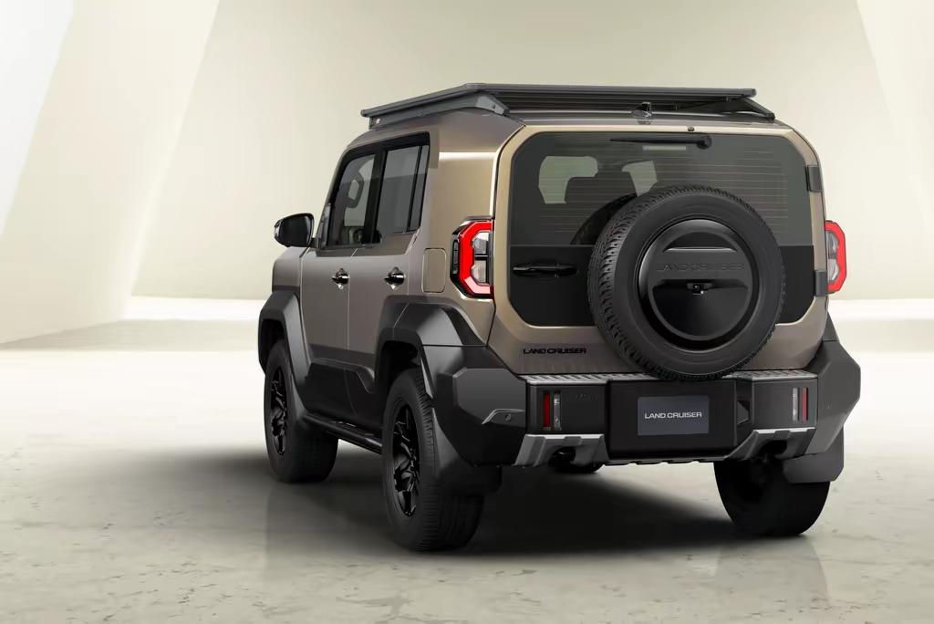 东京车展刚拉开帘儿，丰田就把越野迷的"白月光"焊在了展台上——全新兰德酷路泽FJ