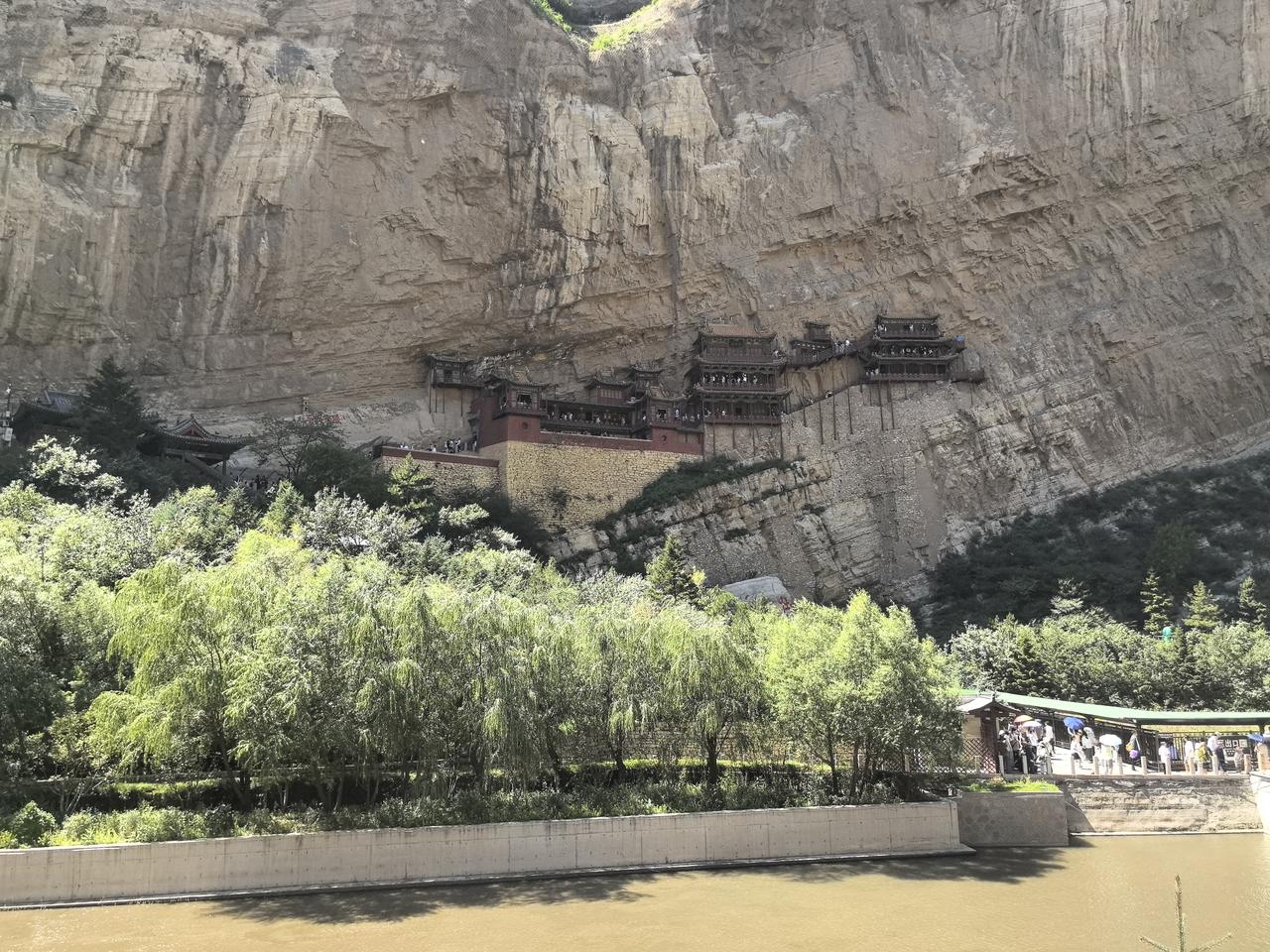 美国斡旋俄乌冲突可没安什么好心，现在美国跟伊朗在霍尔木兹海峡打得有来有回，自己一